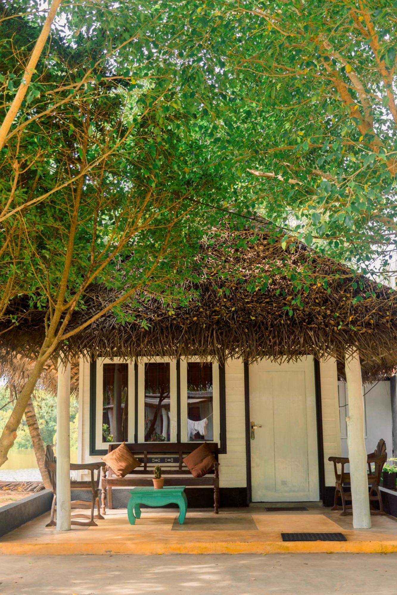 Harmony Beach Resort Tangalle Ngoại thất bức ảnh