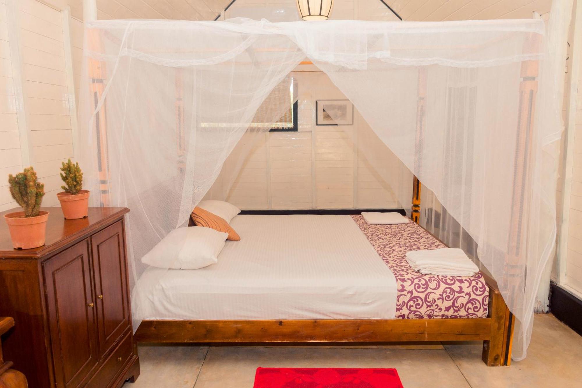 Harmony Beach Resort Tangalle Ngoại thất bức ảnh