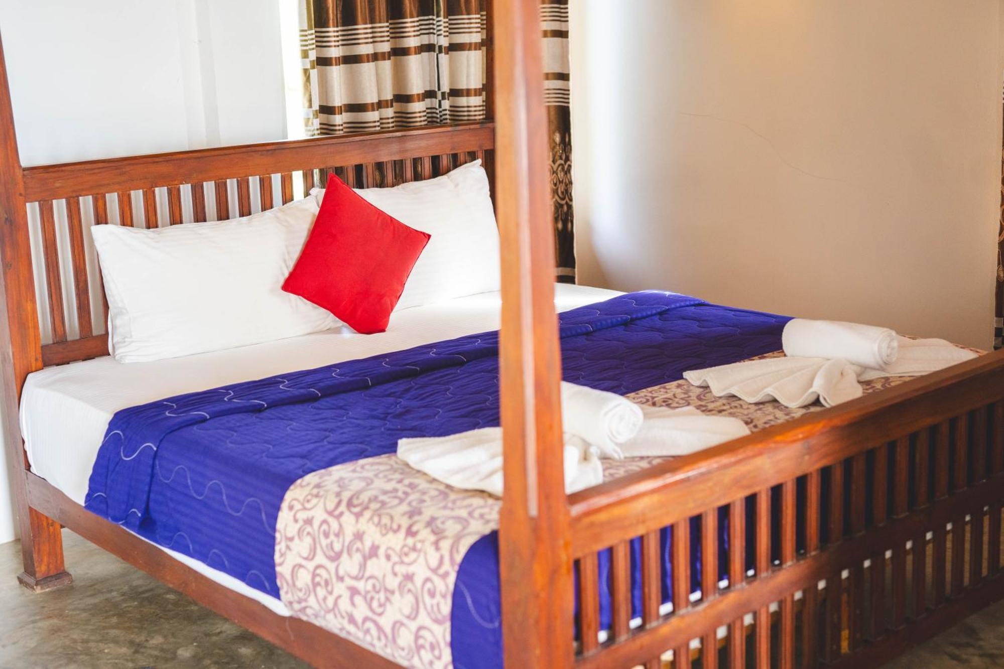 Harmony Beach Resort Tangalle Ngoại thất bức ảnh