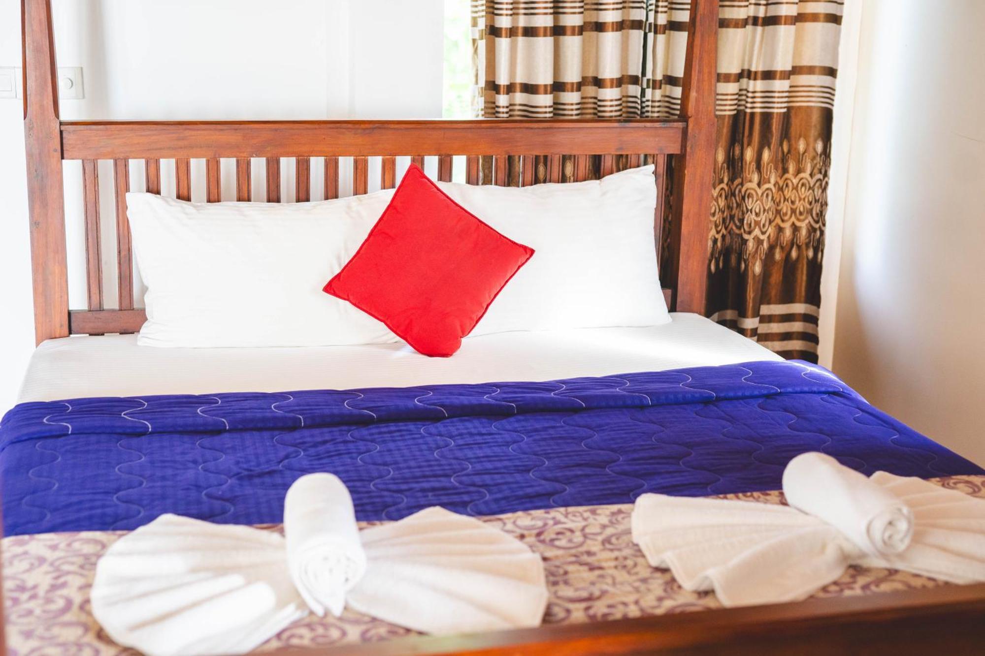 Harmony Beach Resort Tangalle Ngoại thất bức ảnh