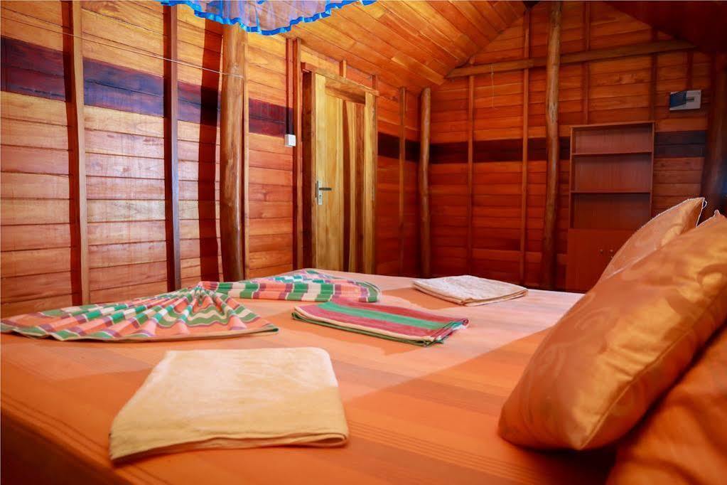 Harmony Beach Resort Tangalle Ngoại thất bức ảnh